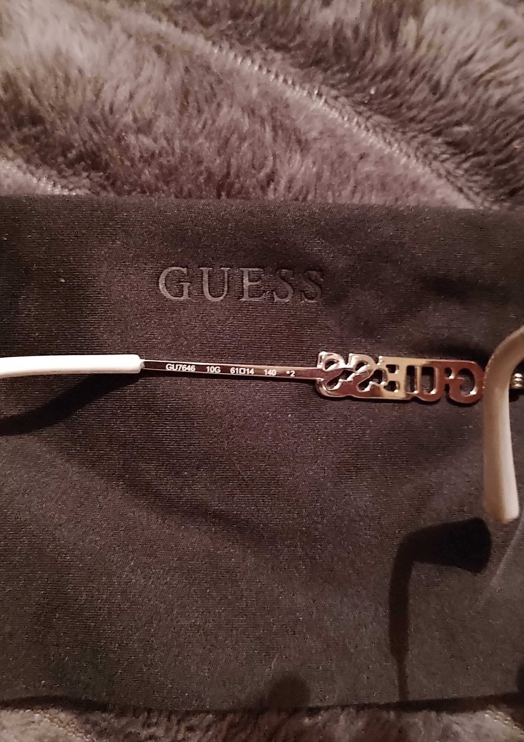 Cолнцезащитные женские очки GUESS GU7646 10G 61