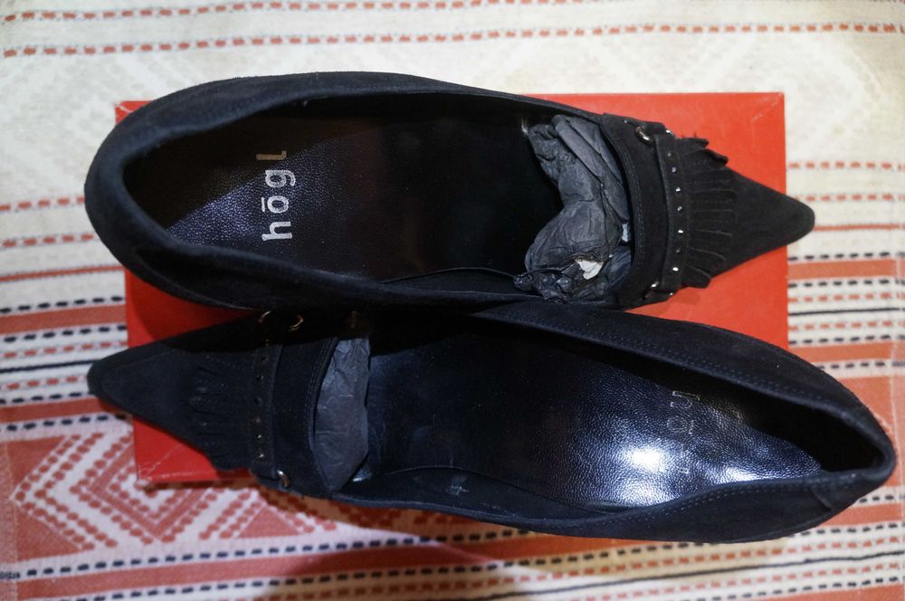 Жіночі Туфлі-човники Hogl чорного кольору , б/в , р.39