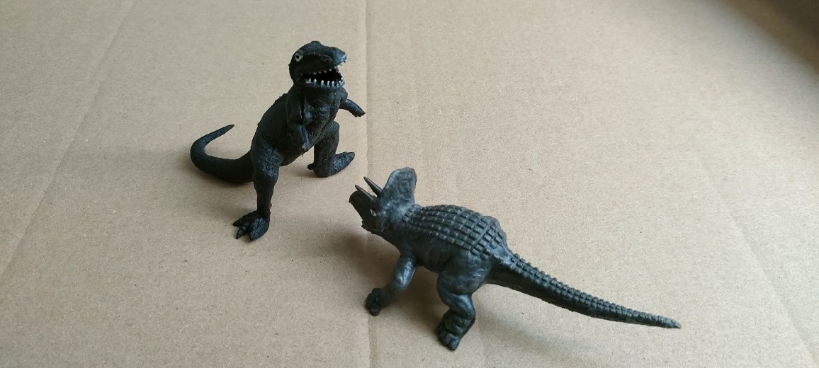 Dinozaury Zabawki PRL - Triceratops i Tyranozaur