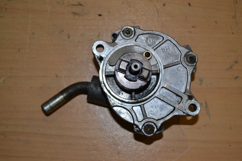 Вакуумный Насос Mercedes G W463 M W163 S W220 ML W163 CLK C209