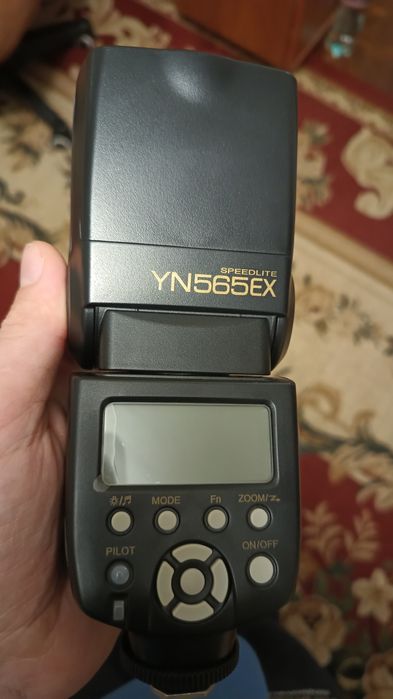 Фото вспышка фото спалах YongNuo Speedlite YN-565EX