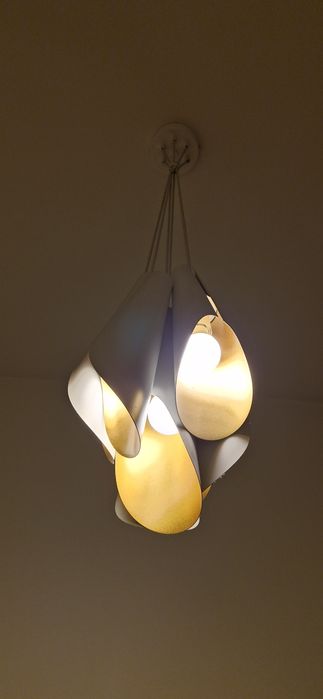 LUMINEX CALYX WHITE-GOLD   PRODUKTU:

Rodzina: Calyx

Wysokość: 110cm