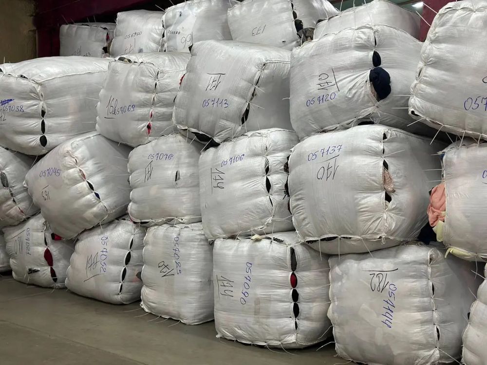 Брендові речі або взуття оригінальні бренди оригінал сток секонд одяг