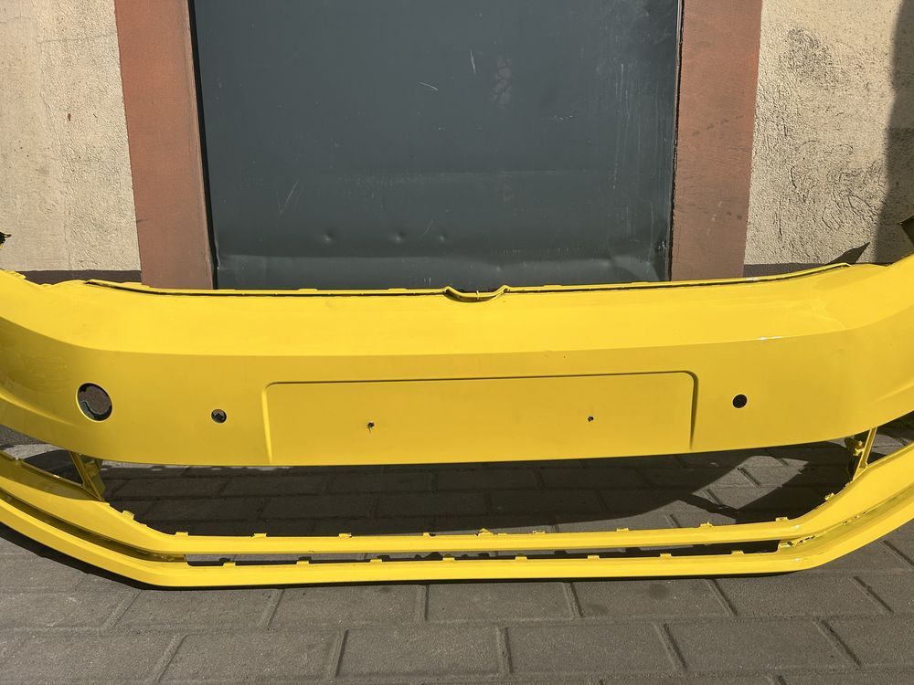 Zderzak przód VW Touran III 15r.- 4xPDC Spryskiwacze żółty oryginał