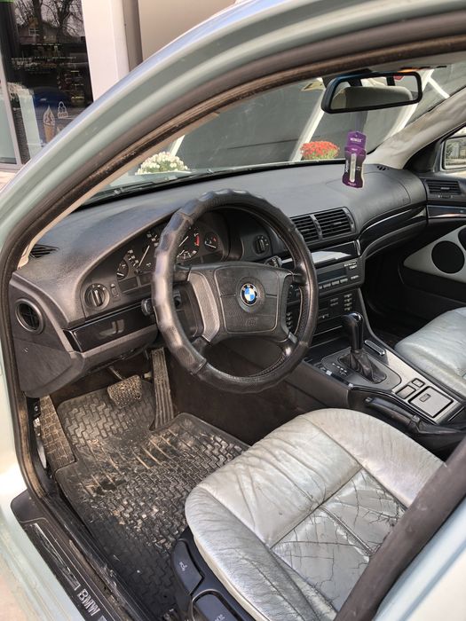 Продам Бмв е39 в гарному стані