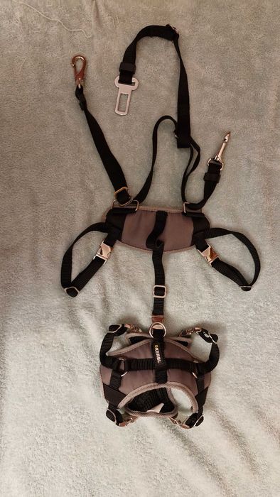 Uprząż/szelki transportowe TravelProtect marki Kerbl dla małego pieska