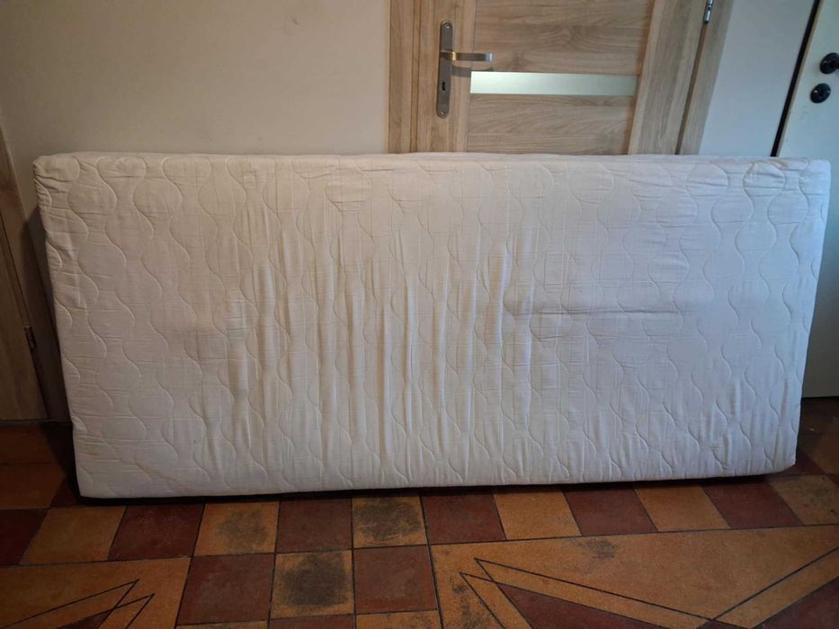 Materac na łóżko 90x200