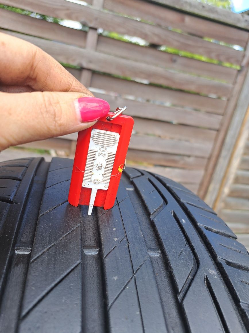 Opony Bridgestone letnie 215 50 r18 2sztuki