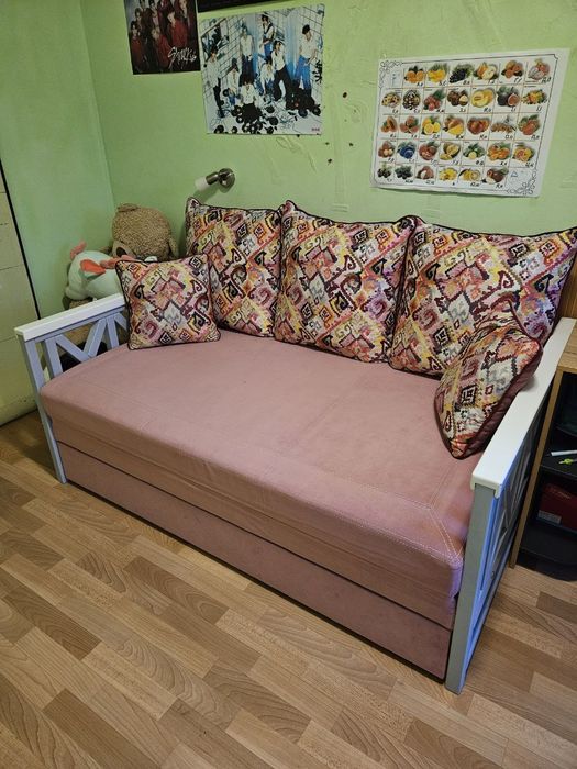 Продам диван Прованс