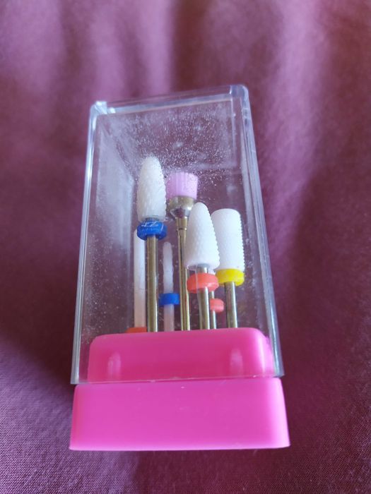 Caneta Unhas USB com oferta