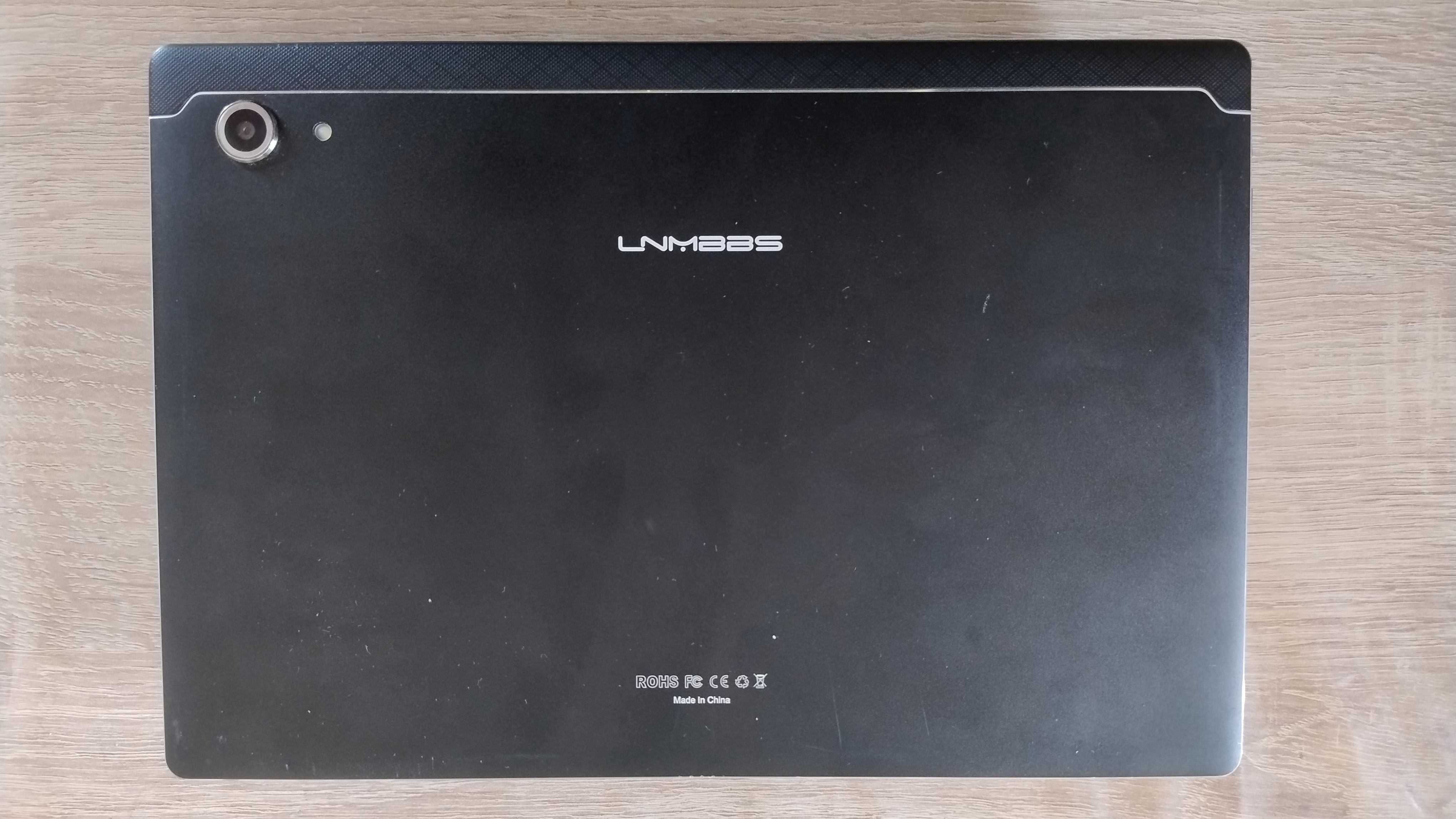 Tablet LNMBBS Blackview Tab 11 jak nowy, z etui i padniętą klawiaturą
