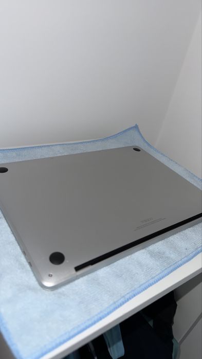 Macbook Pro 13" 2020 M1 8GB 256GB