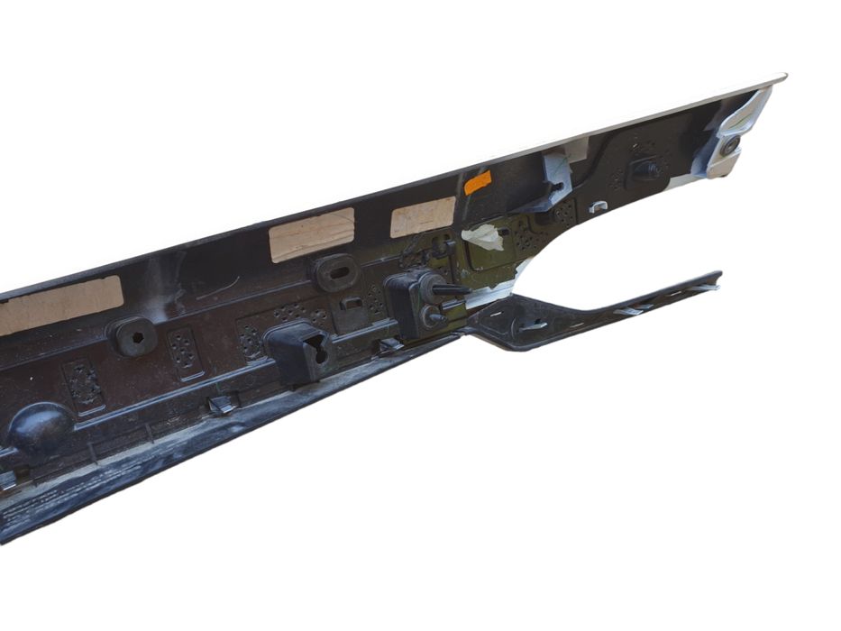 Накладка багажника верхняя (хром) дефект Cadillac XT6 разборка