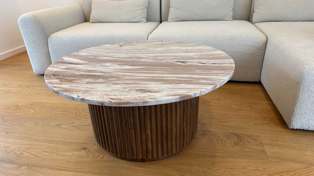 Mesa de centro SKLUM redonda Ø90 cm em mármore e madeira