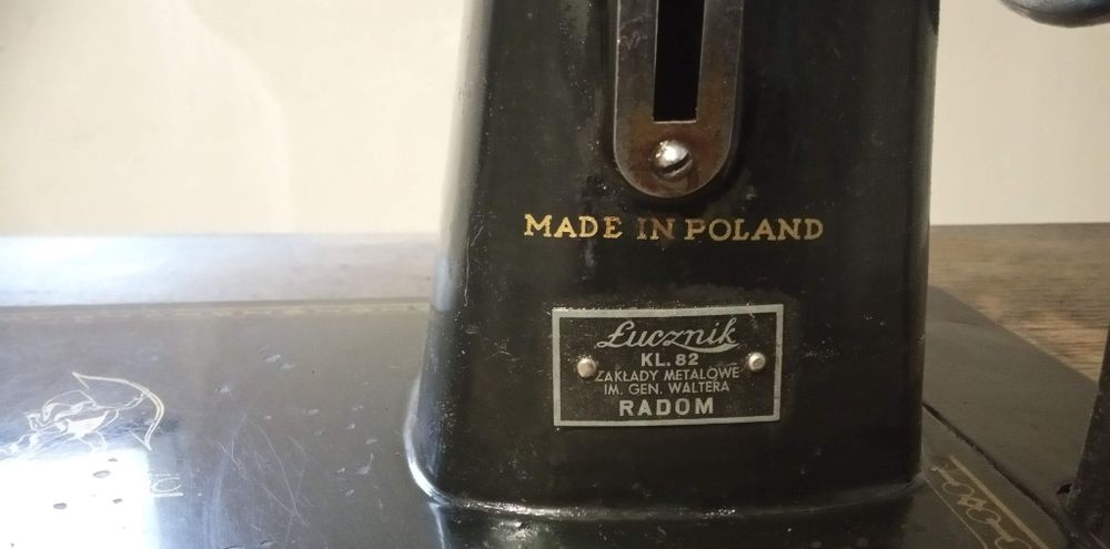 Stolik  maszyna do szycia Łucznik KL.82 antyk