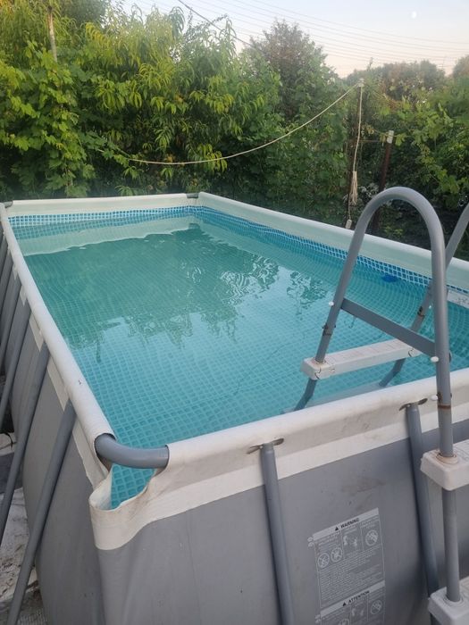 Продам каркасний басейн Intex