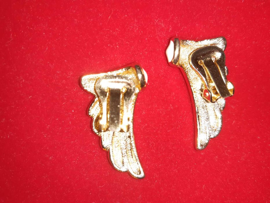 Кліпси крила з емаллю молочного кольору