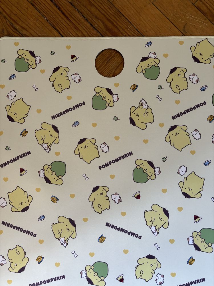 Tapete de Rato XXL 140cm Pompompurin Sanrio