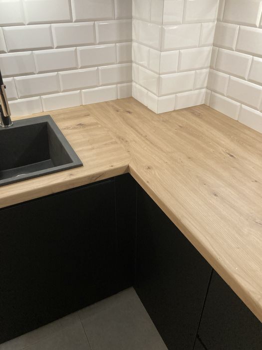 Montażu Blatów HPL CDF na Pomorzu – Precyzja, Która Zmienia Kuchnię!