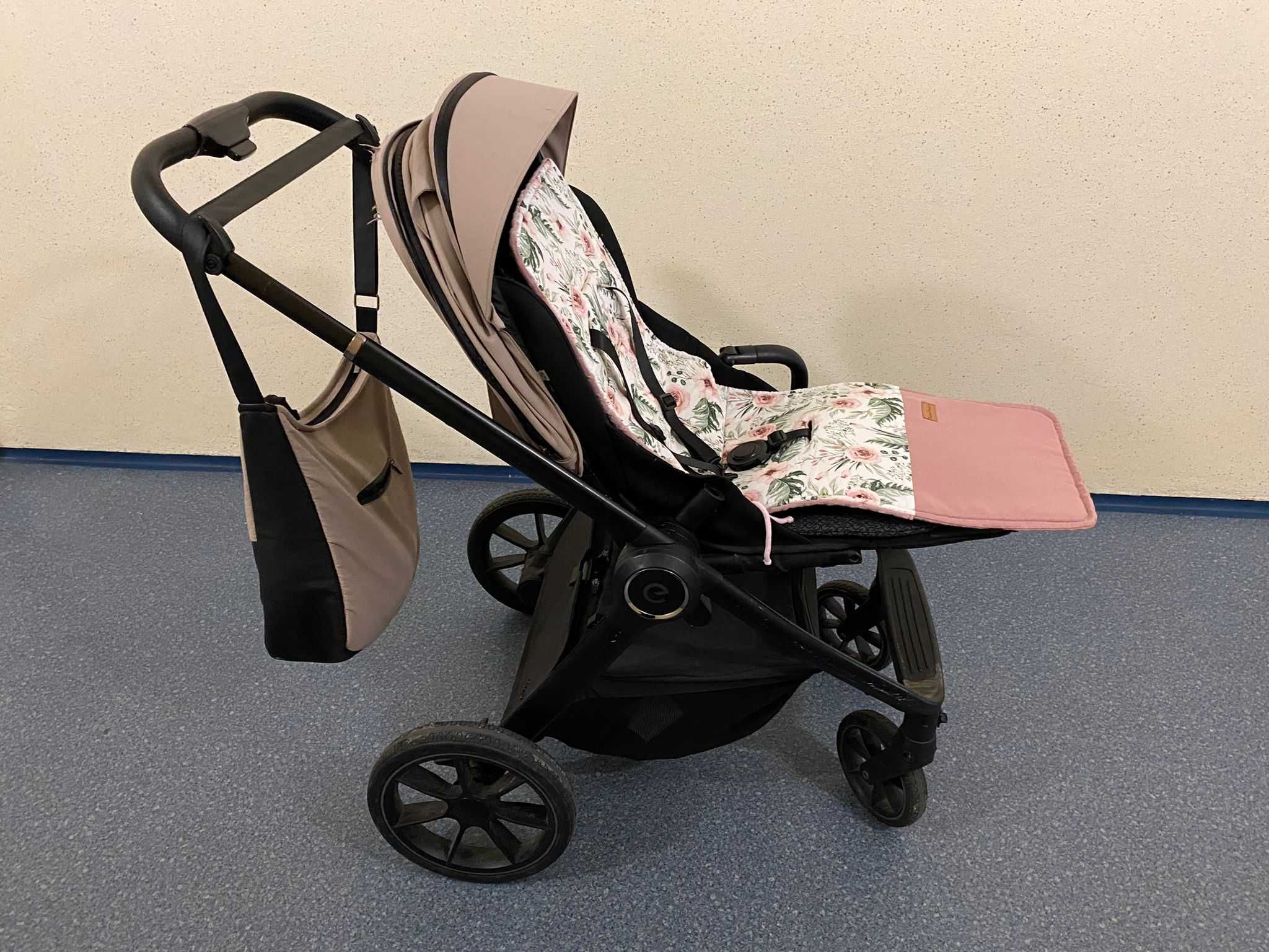 Wózek espiro yoga 2 w 1 gondola i spacerówka