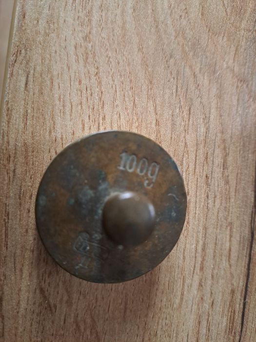 Odważniki  mosiężne  stare