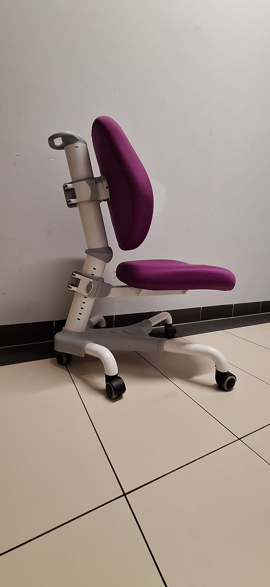 Ergonomiczne Krzesło dla dzieci Meblik