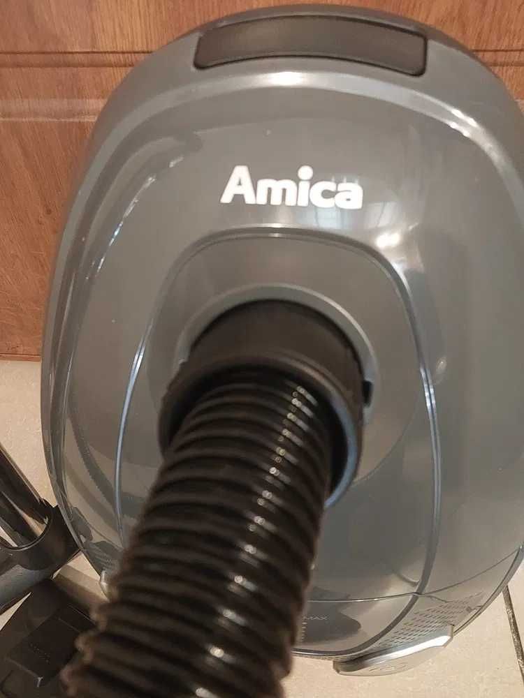 (197/N/24)Odkurzacz Amica VM 1150 Surazo Plus 900W