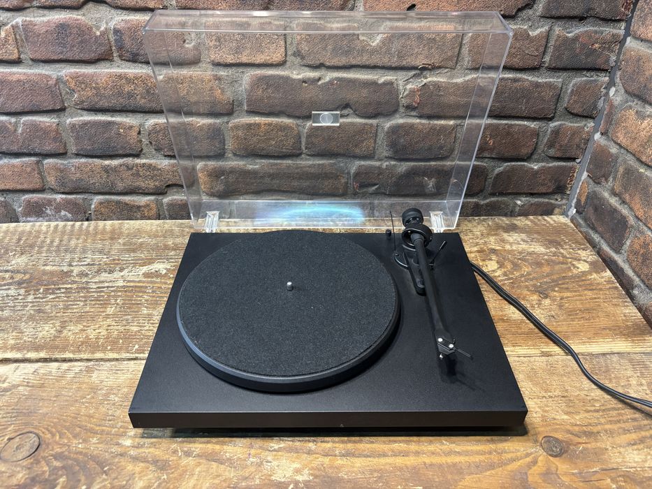 Gramofon ProJect DUBET III