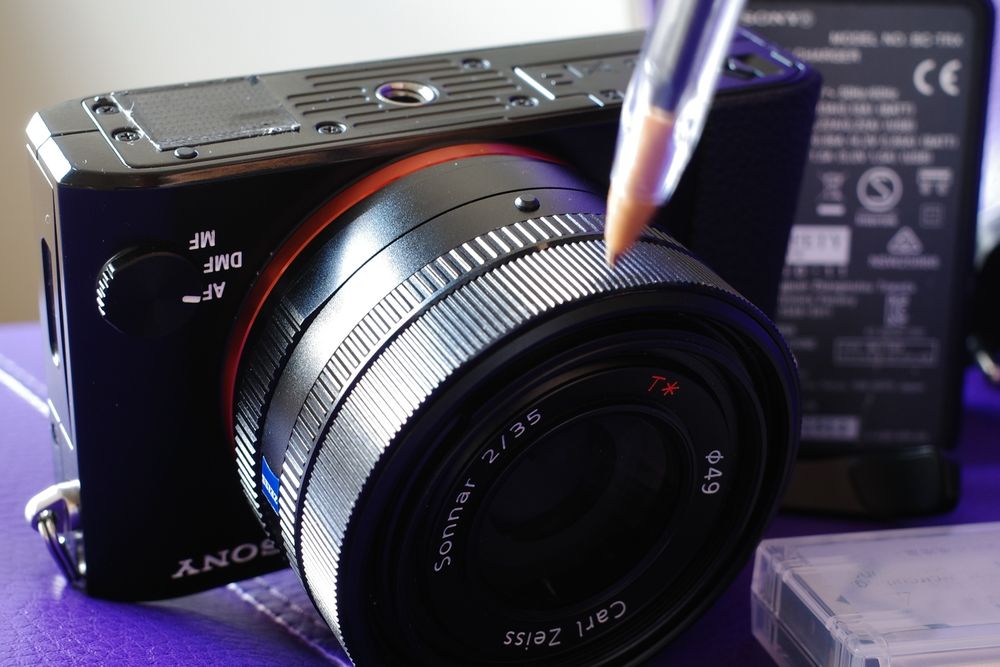 Sony RX1. 35 F2, pełna klatka. (FF).Mała wada.Zeiss Sonnar. DSC-RX1.