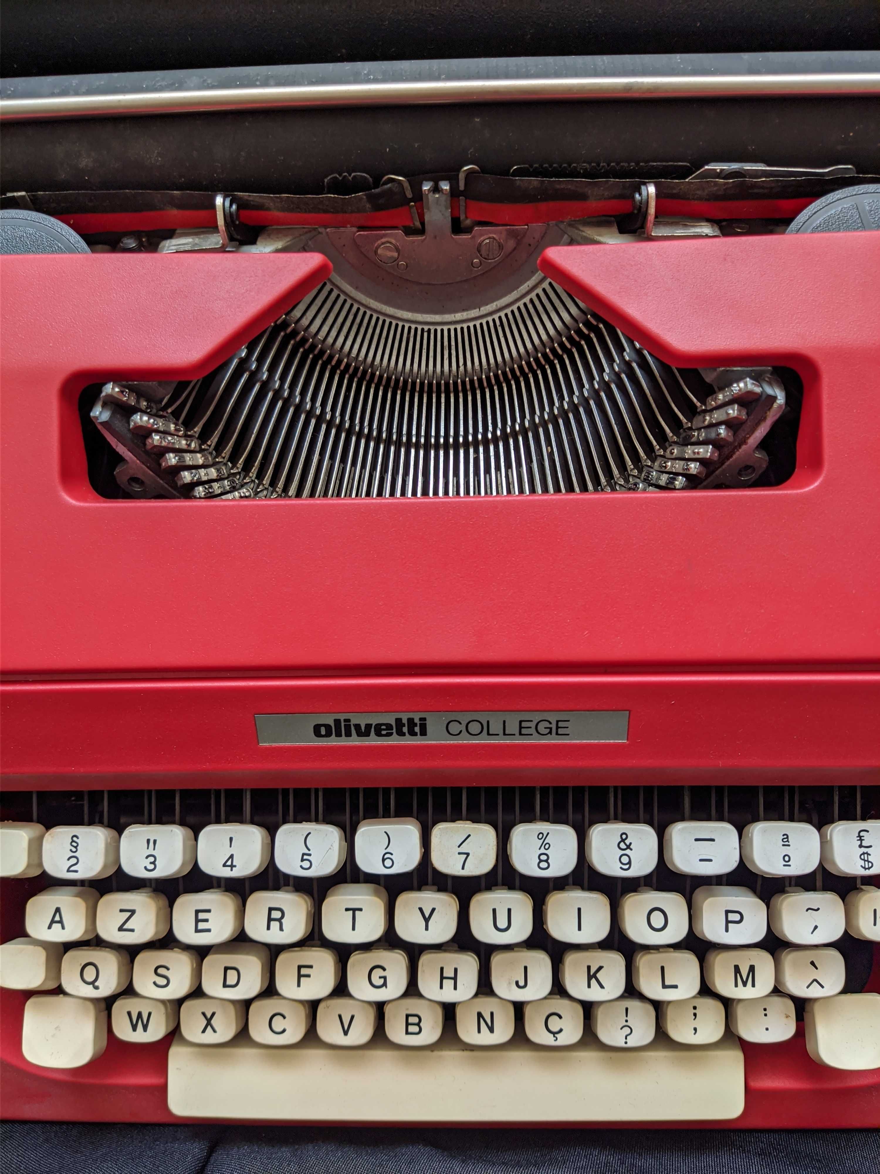 Máquina Escrever - Olivetti College
