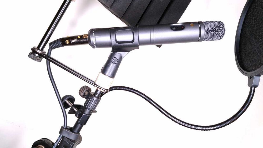 Microfone RODE P48 e Sistema Profissional Marantz de captação Estúdio