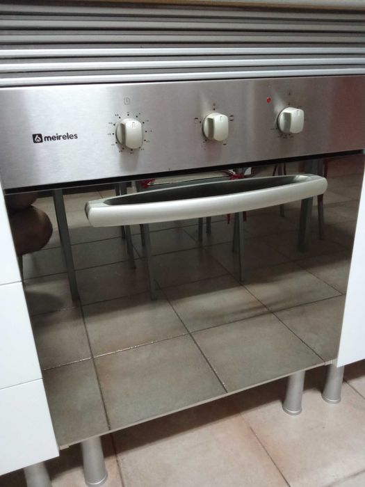 Conjunto placa vitrocerâmica mais forno elétrico