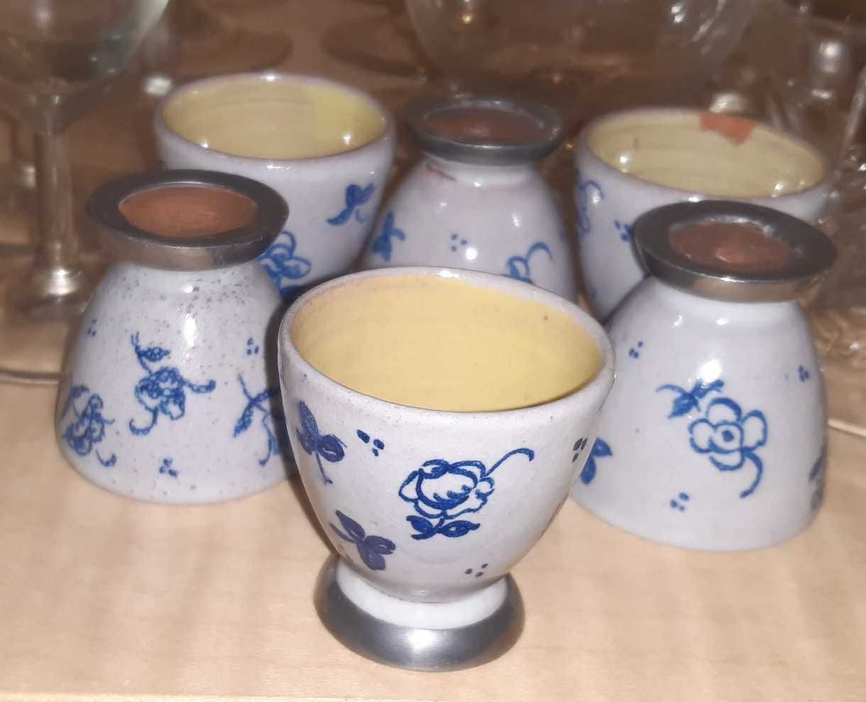 5 Kubków i 6 Kieliszków Ceramicznych dość starych.