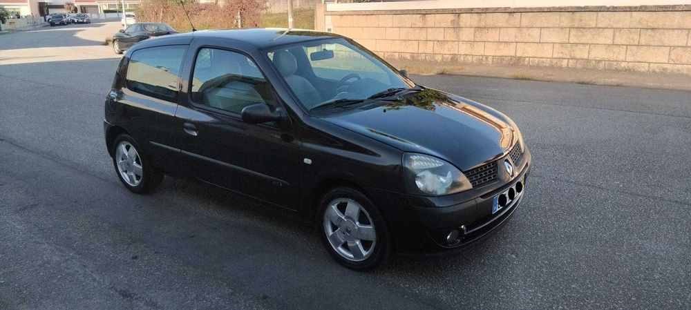 Renault Clio 1.5 DCI 82 Cavalos
