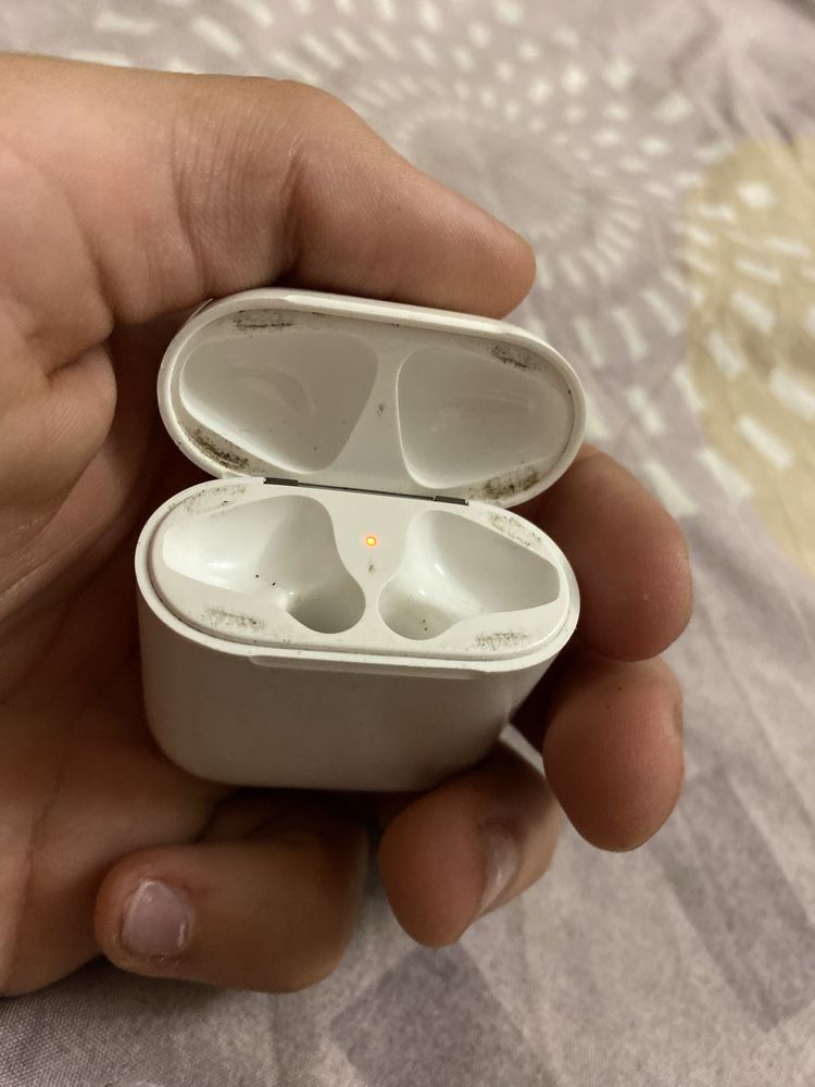 Продам кейс, від AirPods 2