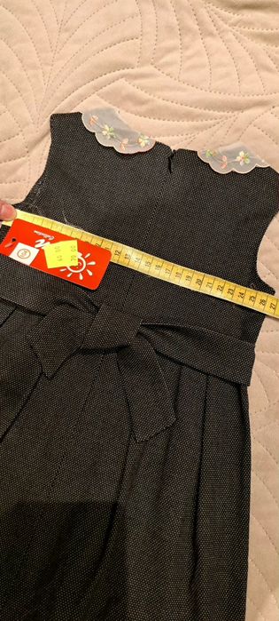 Sukienka czarna r. 104