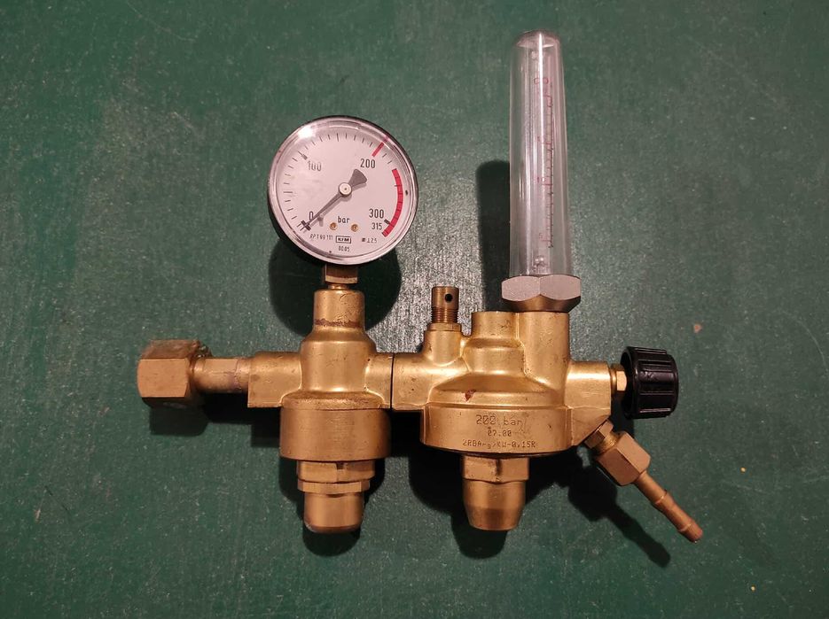 Reduktor Argon/CO2 dwustopniowy PERUN z rotametrem