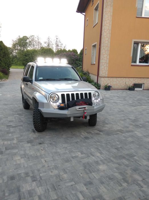 ZDERZAK STALOWY ocynkowany JEEP  Liberty , pod wyciągarkę