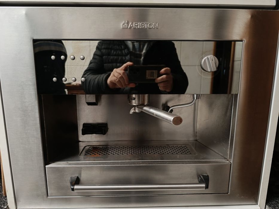 Maquina de café em grão.