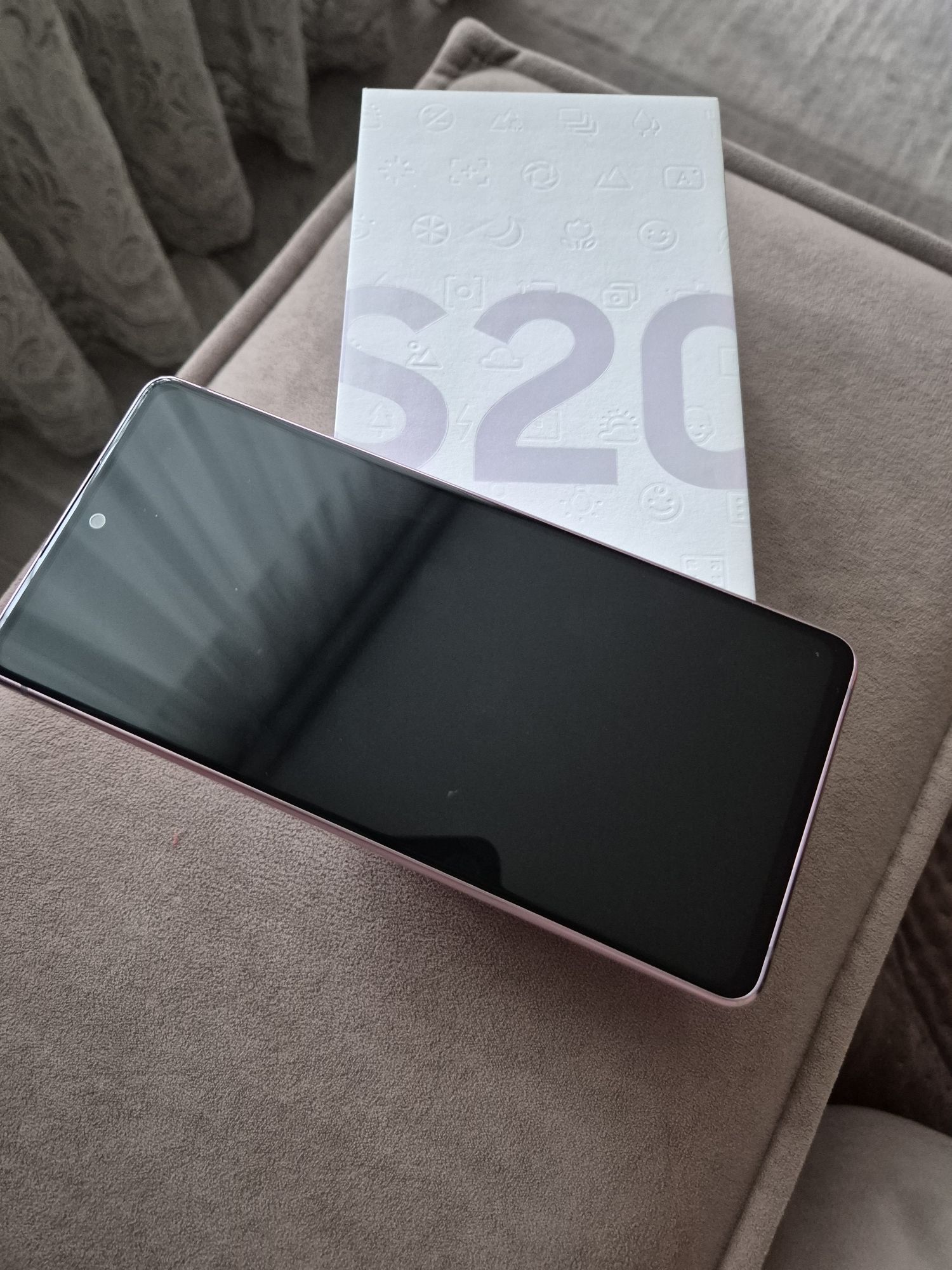 Samsung Galaxy s20fe 6/128