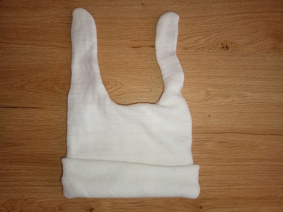 Czapka zimowa niemowlęca rozm. 3/9 miesięcy