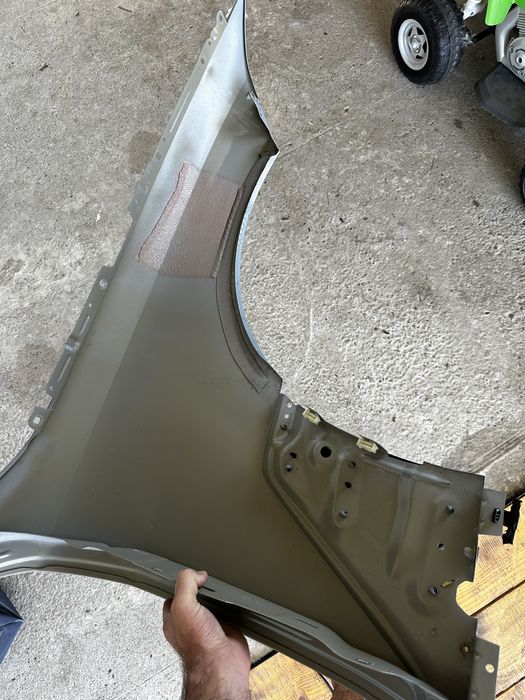 Крила крило BMWI4 G26 оригінал в наявності