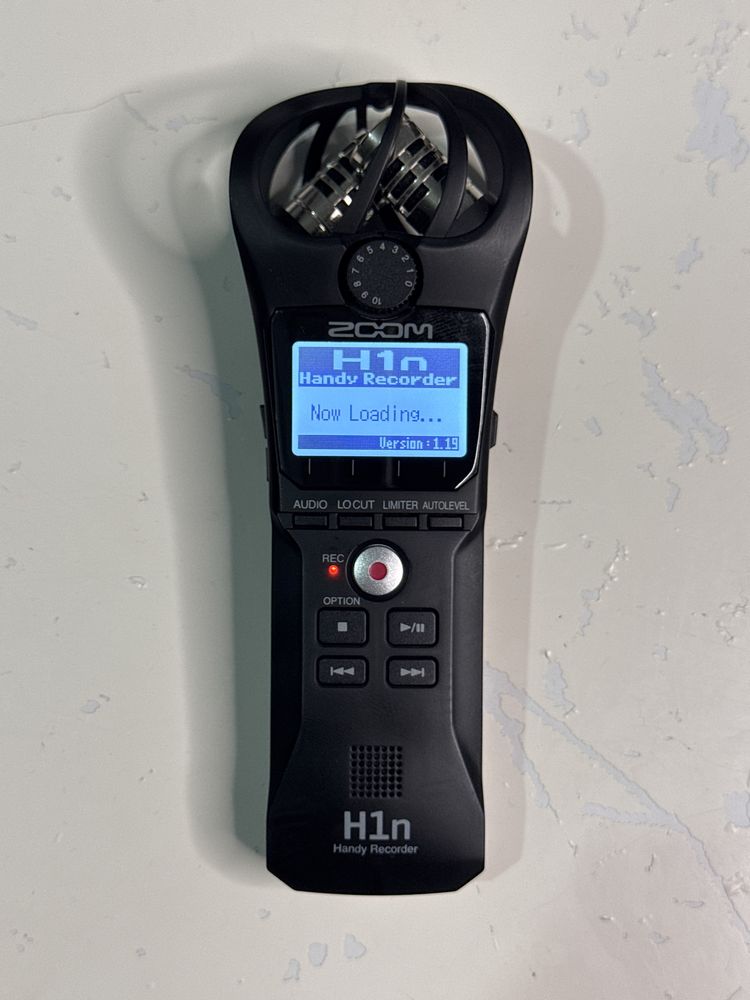 Zoom H1n com anomalia