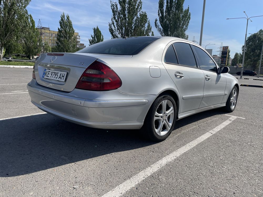 Продам Mercedes w211 3.2 cdi