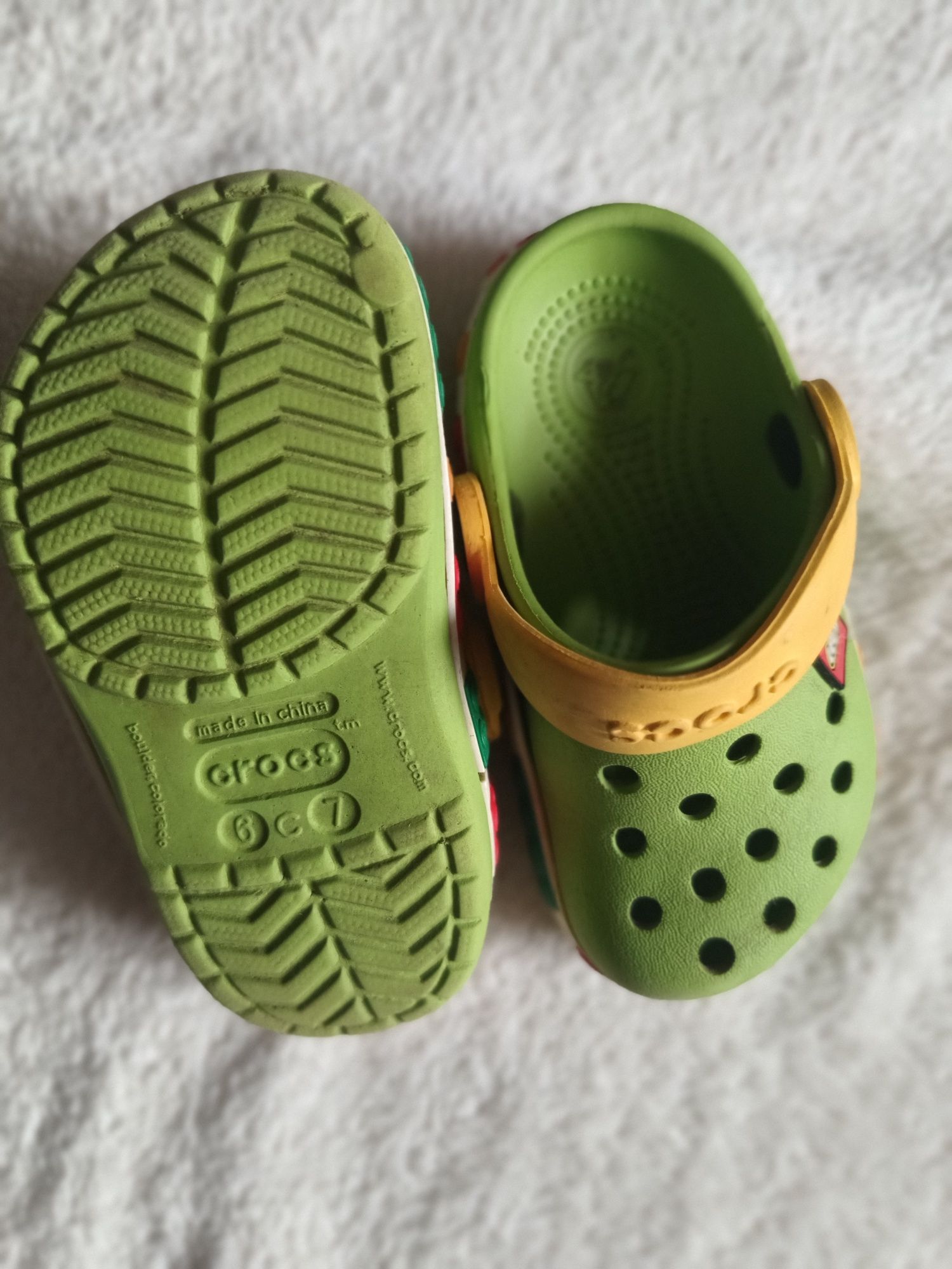 CROCS LEGO klapki c6-7 (22-24)