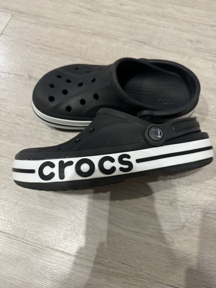 Оригінальні Crocs M5 W7