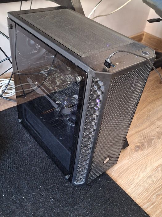 komputer gamingowy rx570 ryzen 5 5600x 16 ram 2x500ssd