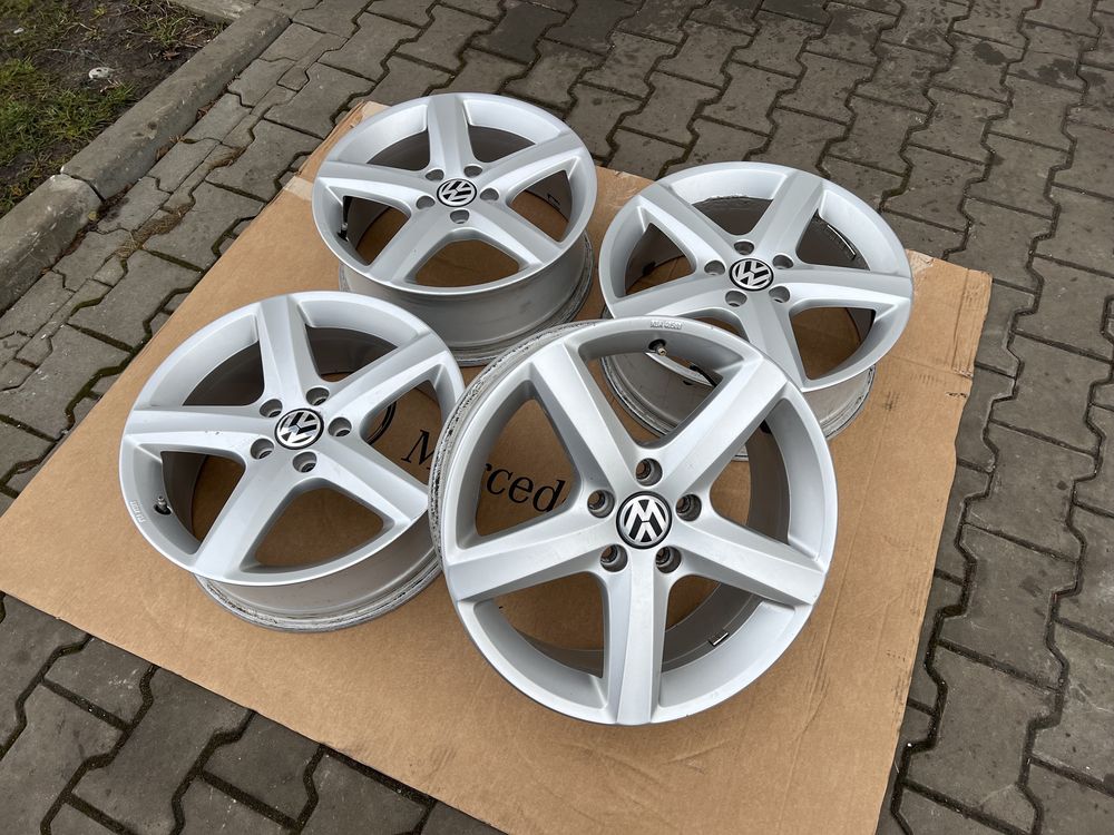Диски титани r17 VAG 6.5Jx17H2 ET39 колеса 1K8071497A