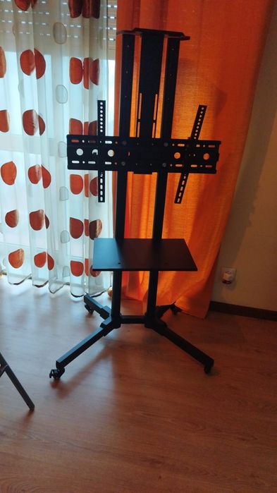 Suporte para TV, PC, e box móvel com rodas