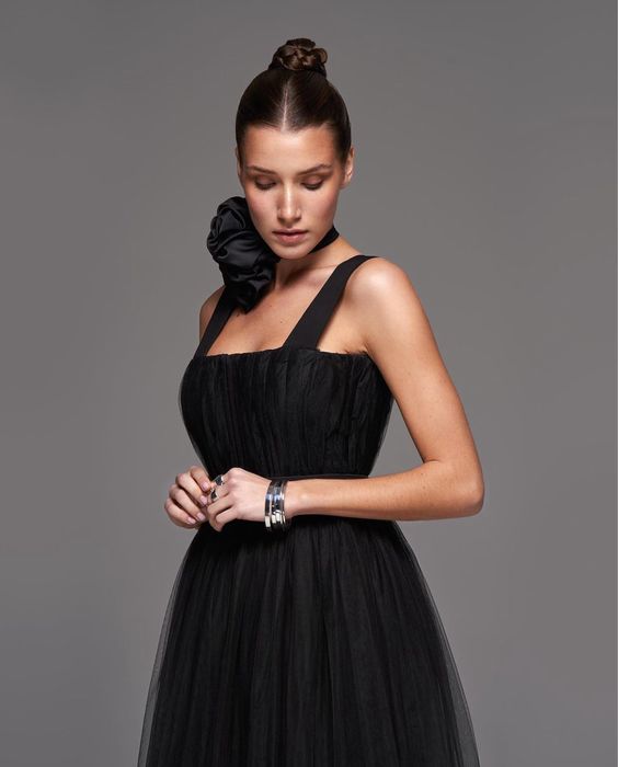 Коктейльна чорна вечірня сукня Vivons S